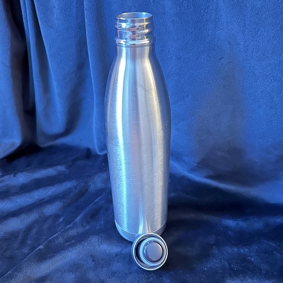 RTIC Stainless Steel Water Bottle - Picture 2 of 4